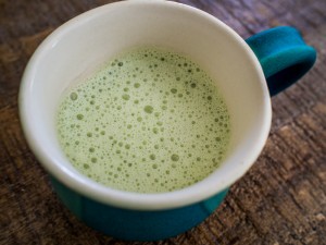 maeda-en-matcha-latte-froth